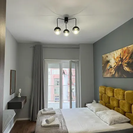 Hotel Circle's Central Cozy *
