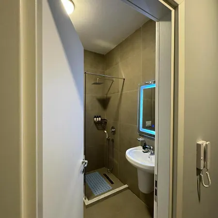 Circle's Central Cozy Hotel Tirana