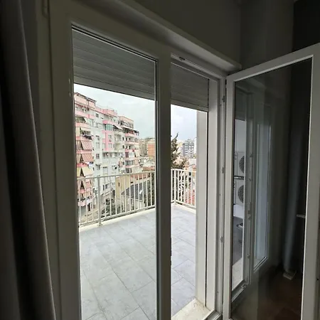 Circle's Central Cozy Hotel *